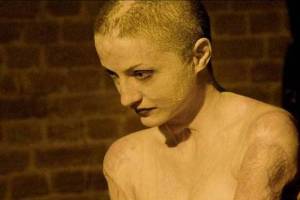 collective Нанау продан в Северную Америку